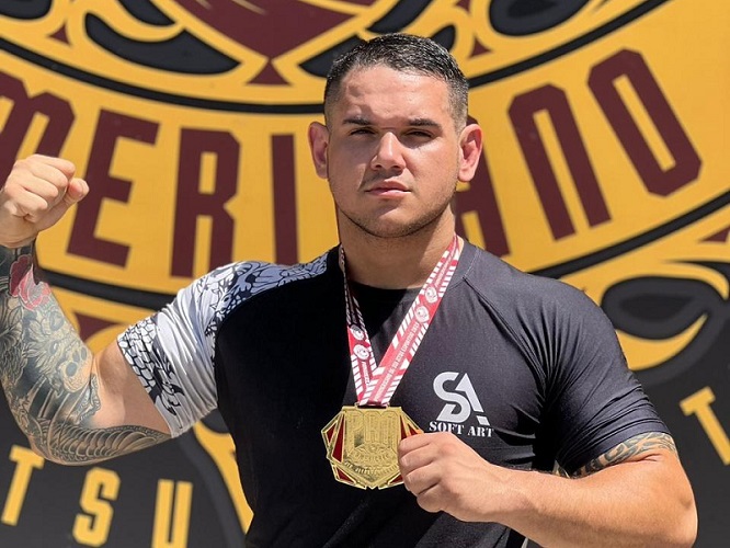 Jovem petropolitana é campeã no Pan-Americano de Jiu-Jitsu no Rio de  Janeiro - Sou Petrópolis